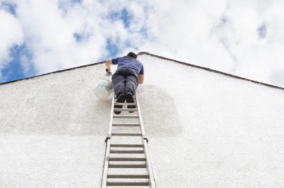 Peinture extérieure à Soulignonne — façades et ravalement